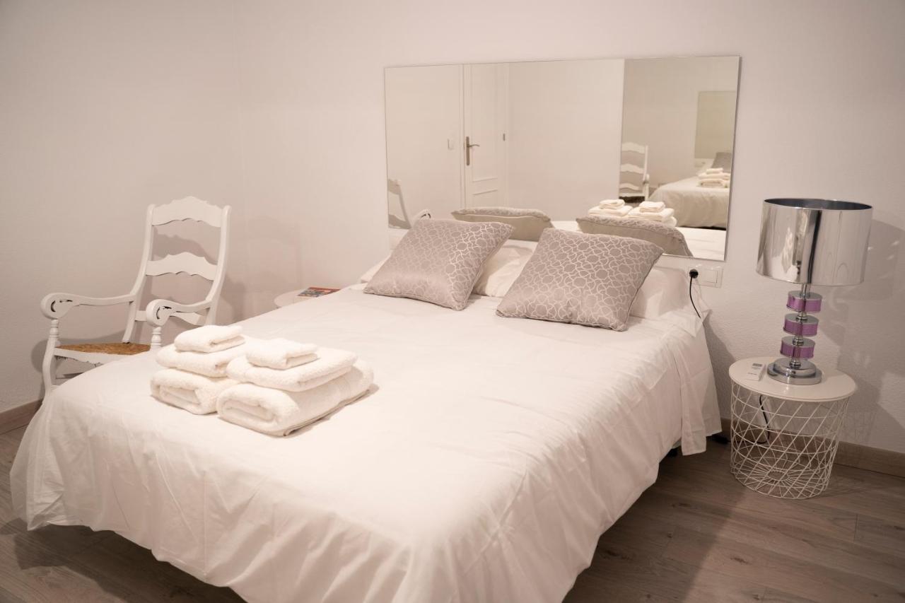 Apartamento Turistico Calle San Basilio 6 Patios กอร์โดบา ภายนอก รูปภาพ