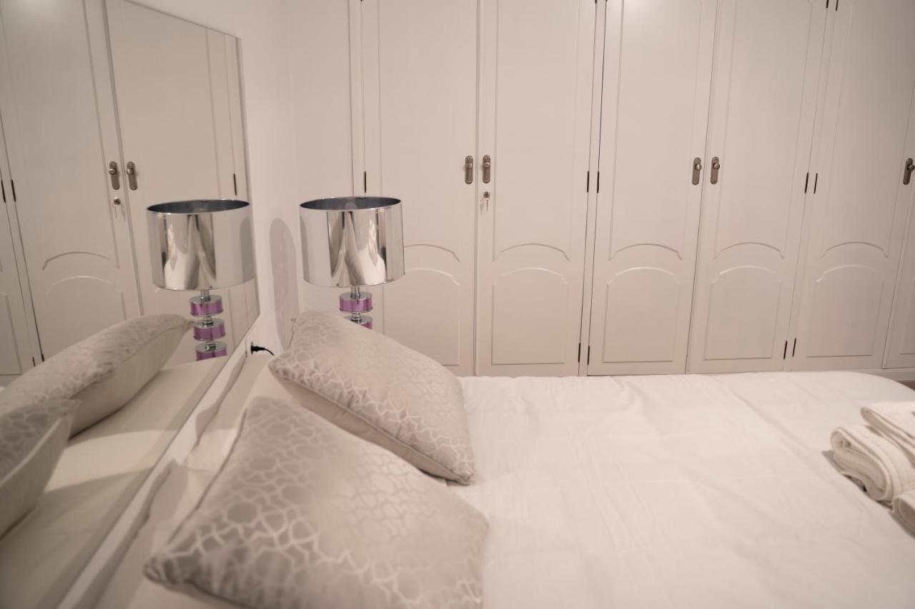 Apartamento Turistico Calle San Basilio 6 Patios กอร์โดบา ภายนอก รูปภาพ